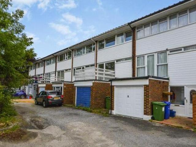House for sale in Farnborough, Hampshire