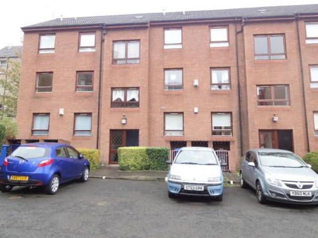 Apartment for rent in Castlehead, Glenburn