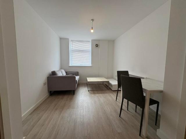 Apartment for rent in Avenham, Higher Bartle
