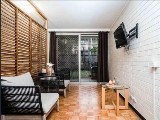 Granny Flat for rent in Subiaco Po, Western Australia
