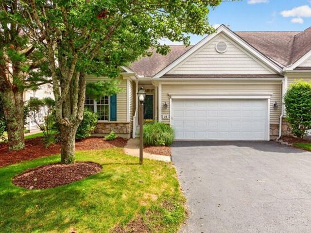 House for sale in Manomet, Massachusetts
