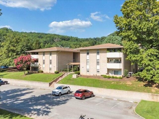 Condo for sale in Roanoke