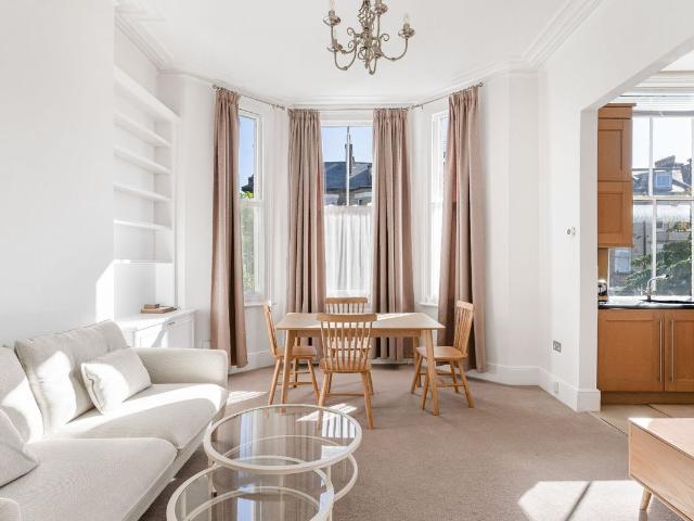 House for rent in Swiss Cottage, Greater London
