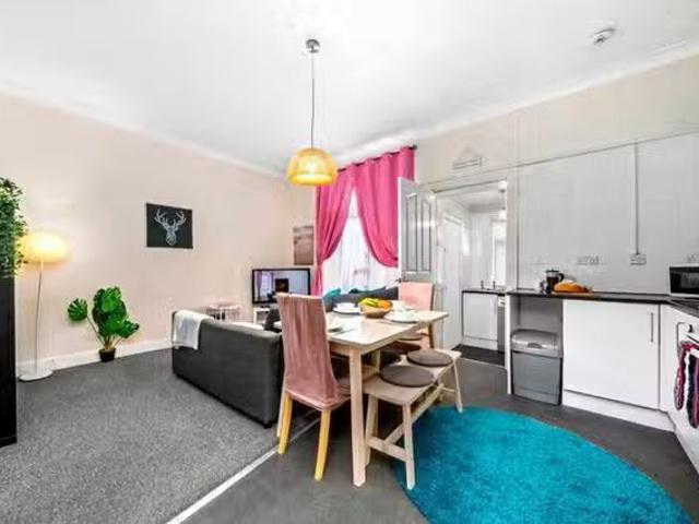 Apartment for rent in Orbiston, Bellshill