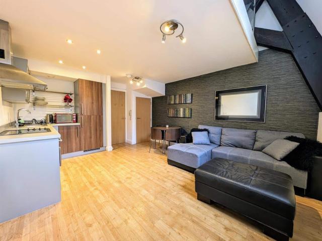 Apartment for rent in Calderstones