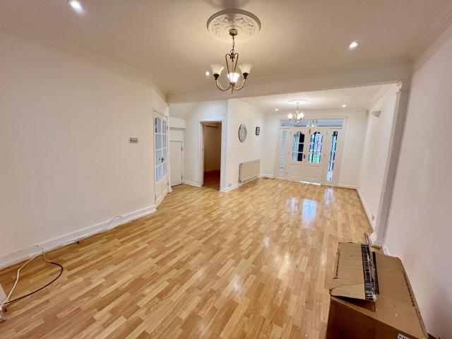 House for rent in London Borough of Hounslow, Heston