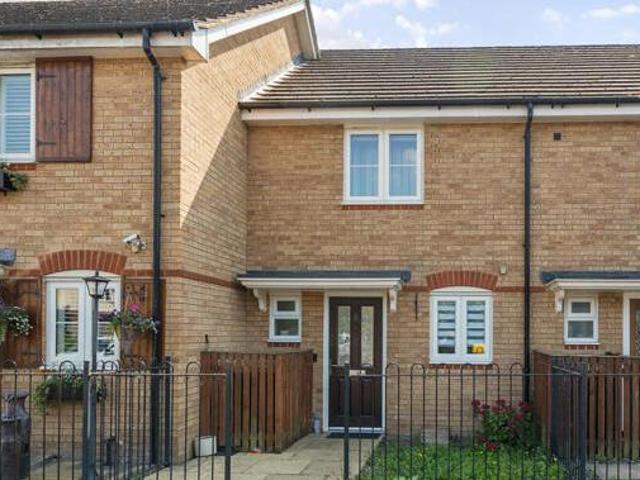 House for sale in Batchworth, Hertfordshire