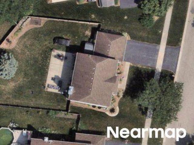 House for sale in Bellchase, Lake in the Hills