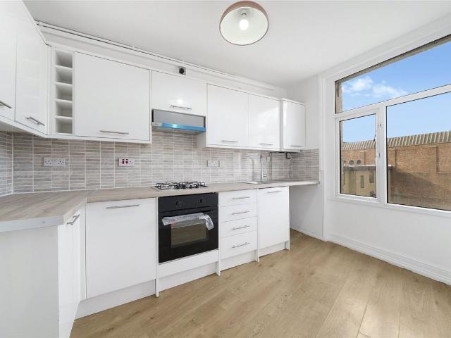 House for rent in Shacklewell, Greater London