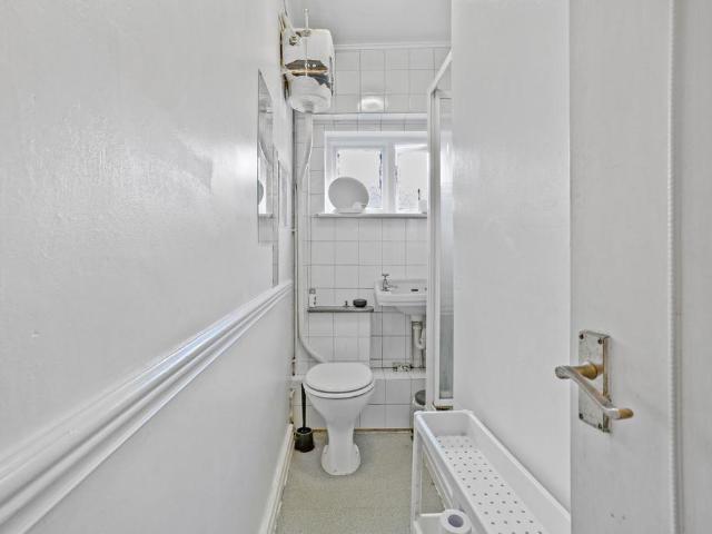 Apartment for rent in Shacklewell, Greater London