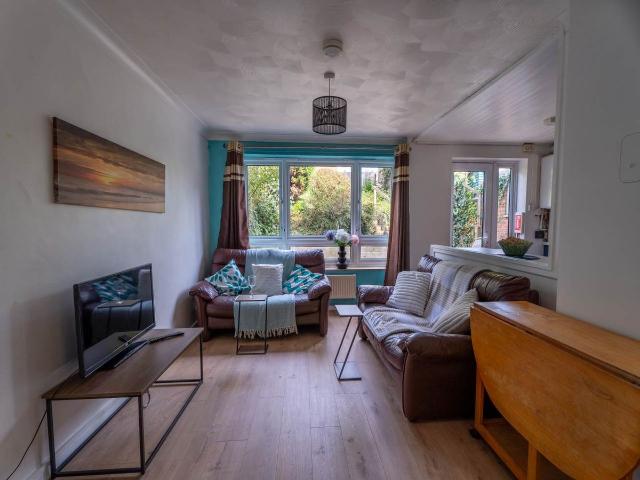 Apartment for rent in Hales Place, The Bridge