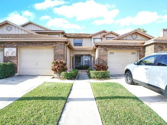 Condo for sale in Greenacres