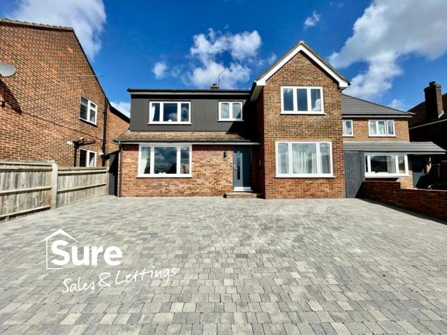 House for rent in Pouchen End, Hertfordshire