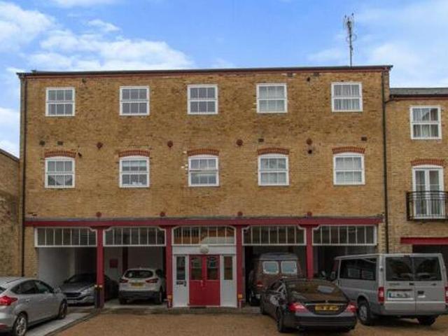 House for sale in Rochester, Kent