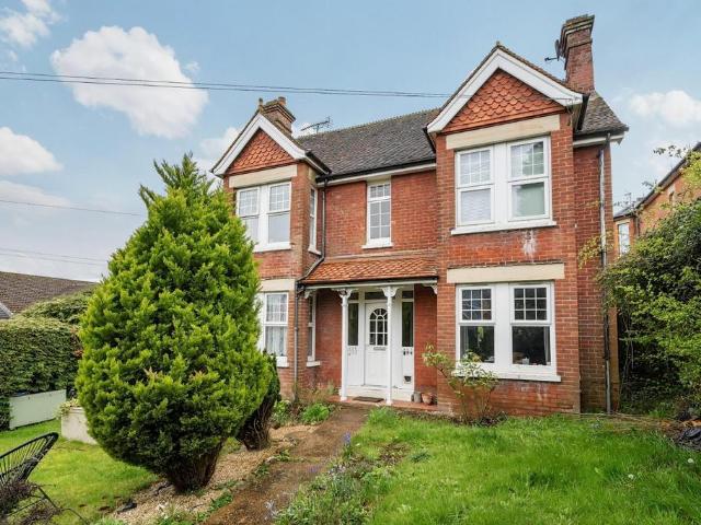 Apartment for rent in Jarvis Brook, Cross In Hand