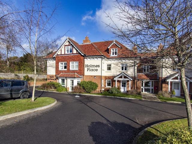 Apartment for rent in Cross In Hand, East Sussex