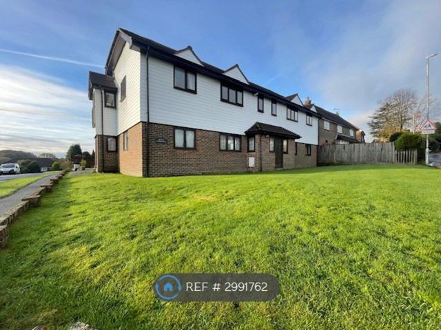 Apartment for rent in Jarvis Brook, Cross In Hand