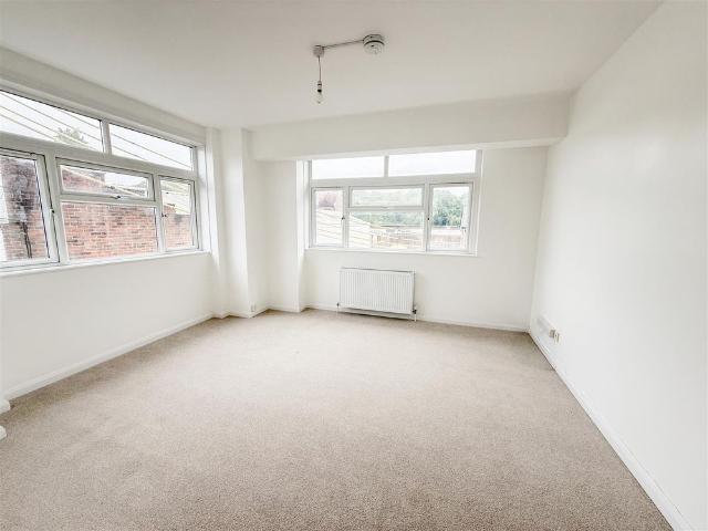 Apartment for rent in Jarvis Brook, Cross In Hand