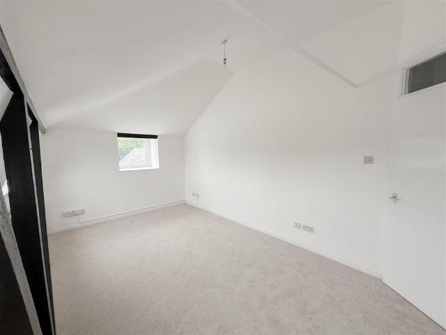 Apartment for rent in Jarvis Brook, Cross In Hand