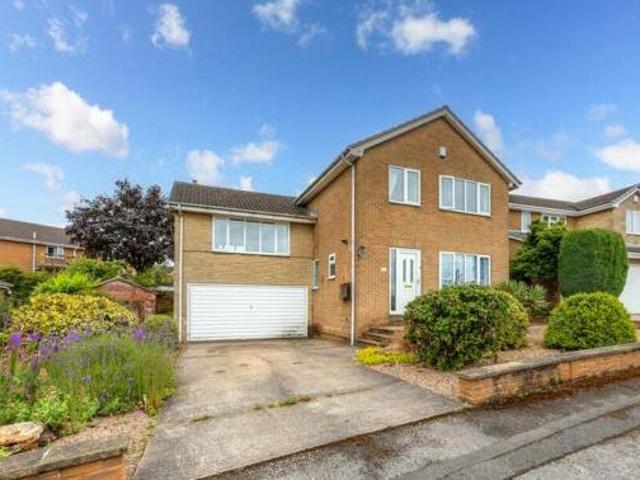 House for sale in Pogmoor, South Yorkshire
