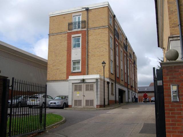 Apartment for rent in Fallow Corner, Greater London