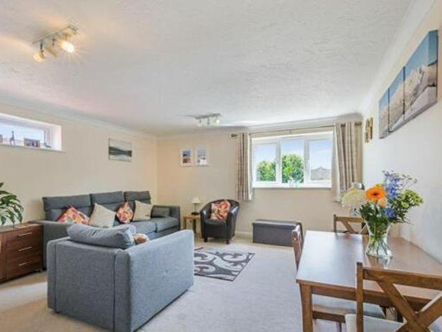 House for sale in Hillview, Surrey