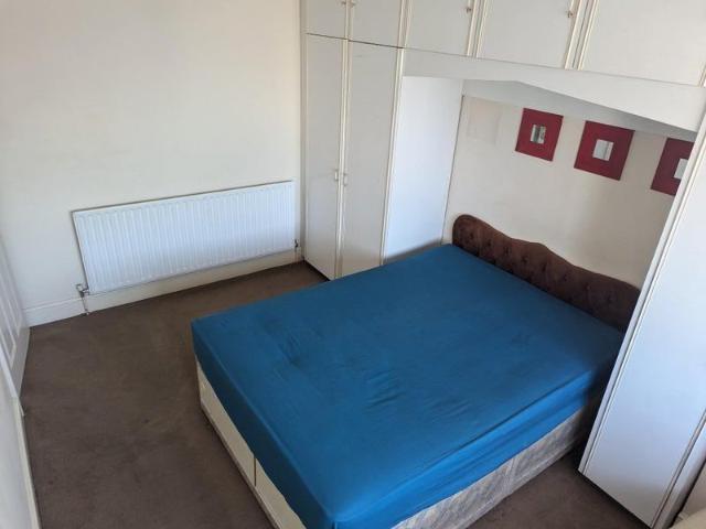 Room for rent in Hayes, Greater London