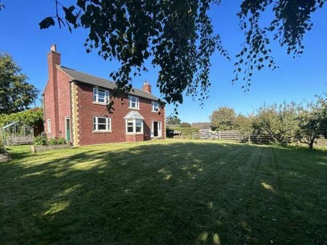 House for sale in Towngate, Kirklees