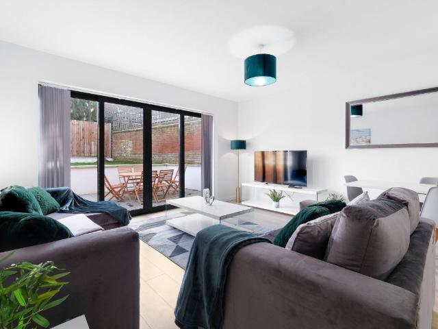 House for rent in Swallow, Buckinghamshire