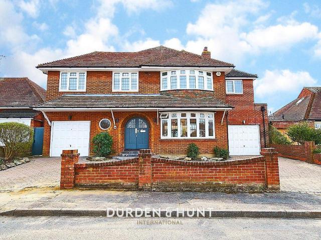 House for rent in Buckhurst Hill, Epping Forest