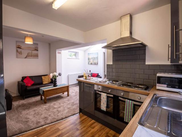 Apartment for rent in St. Dunstan's, The Bridge