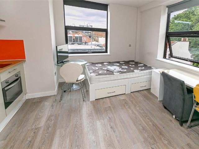 Studio for rent in City Centre, Feckenham