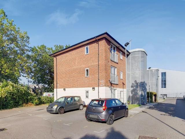 House for rent in Glyndon, Greater London