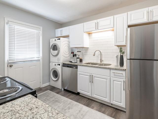 Apartment for rent in Crown Point Townhomes, Charlotte