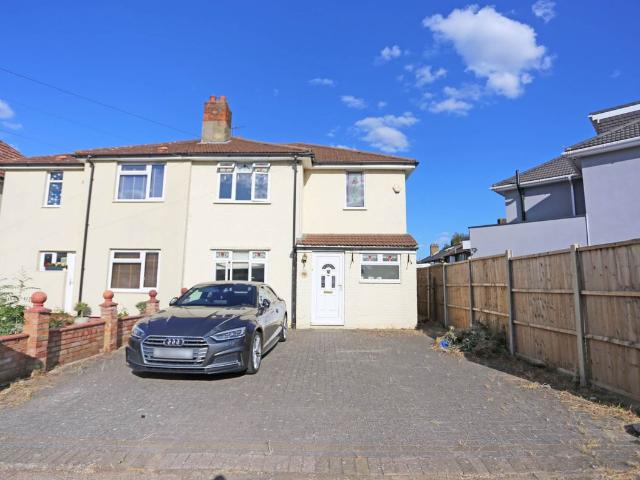 House for rent in Barkingside, Greater London