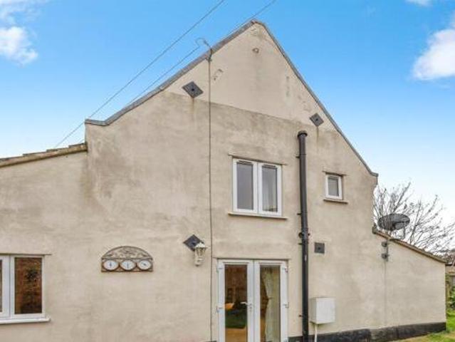House for sale in Charlesworth, East Midlands