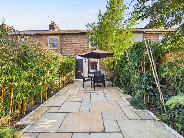 House for rent in St Margarets, Greater London