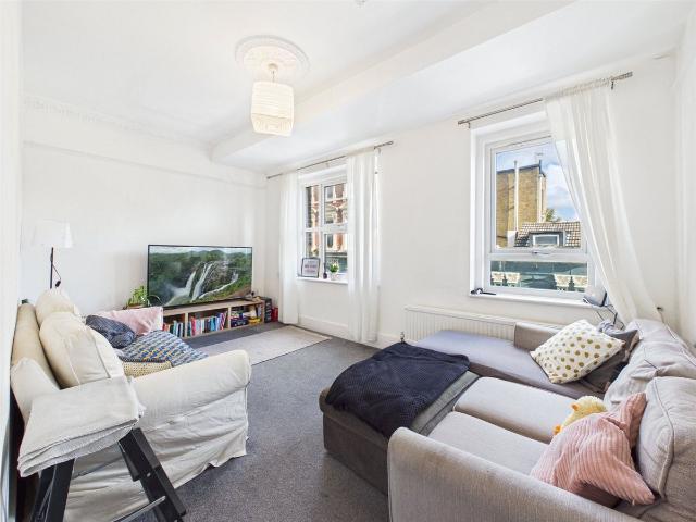 House for rent in London Borough of Richmond upon Thames, Greater London