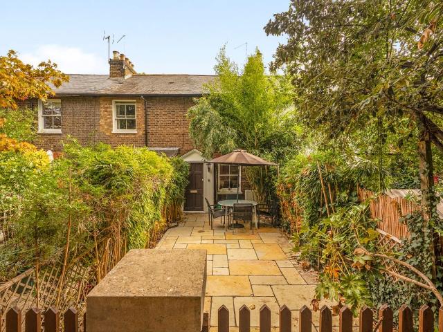 House for rent in St Margarets, Greater London