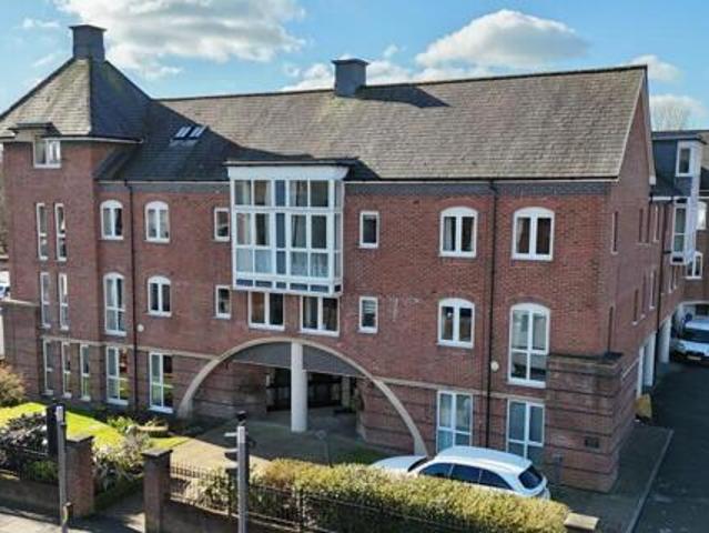 House for sale in Oultoncross, Stafford
