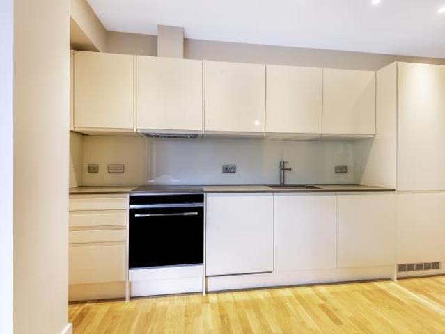 Apartment for rent in Lower Halliford, Surrey