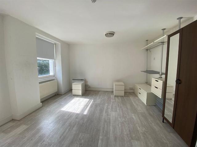 Studio for rent in London Borough of Camden, Greater London