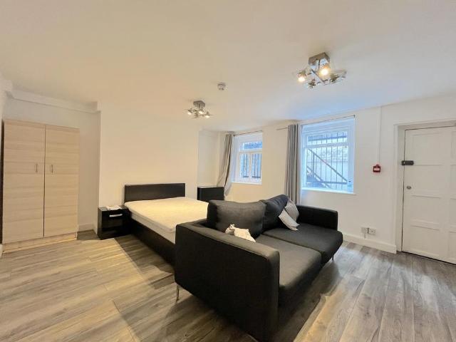 Apartment for rent in Somers Town, Greater London