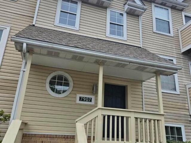 Condo for sale in Laurel Condo for sale in Laurel