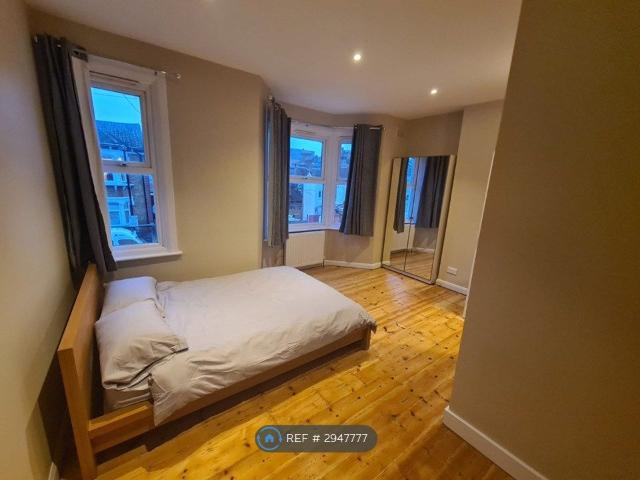Room for rent in London Borough of Croydon, South Norwood