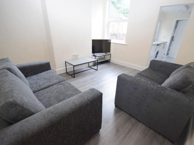 House for rent in Stoke, Stoke-on-Trent