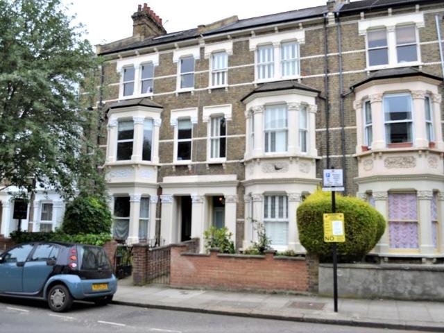 Apartment for rent in Kensal Town, Greater London