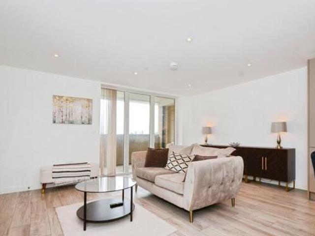House for sale in Holywell Estate, North Watford