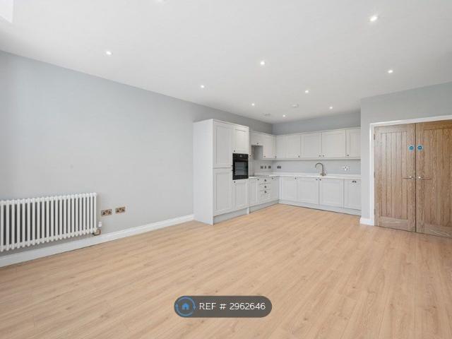 Apartment for rent in Calderstones