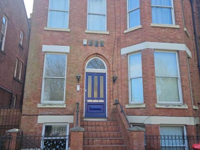 Apartment for rent in Calderstones